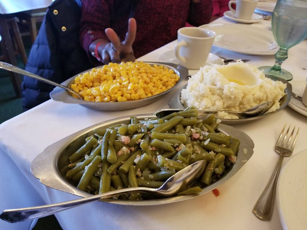 The Iron Skillet Restaurant | restaurant | 2489 W 30th St, Indianapolis, IN 46222, USA | 3179236353 OR +1 317-923-6353