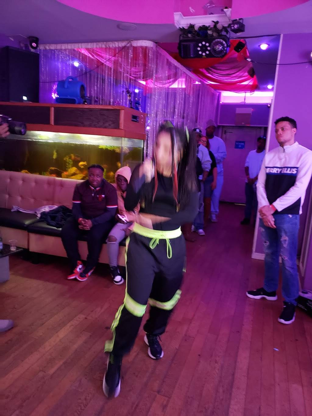 Wild Orchid | restaurant | 111-48 Lefferts Blvd, Queens, NY 11420, USA | 9179718275 OR +1 917-971-8275