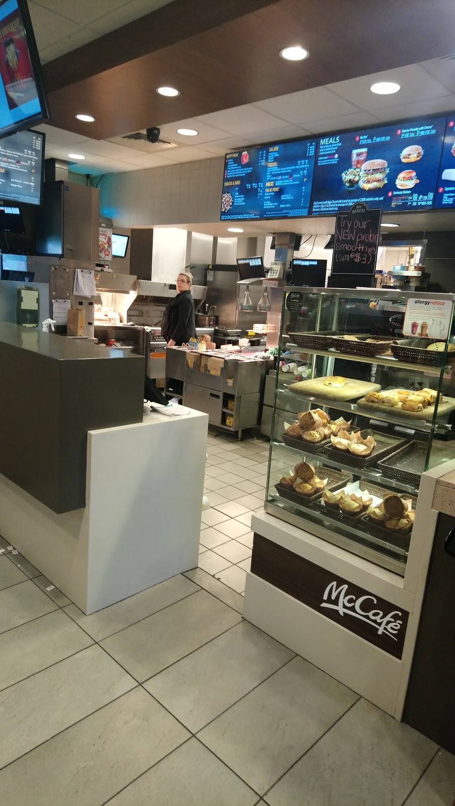 McDonalds | cafe | 2625 Carling Ave, Ottawa, ON K2B 6V3, Canada | 6138207575 OR +1 613-820-7575