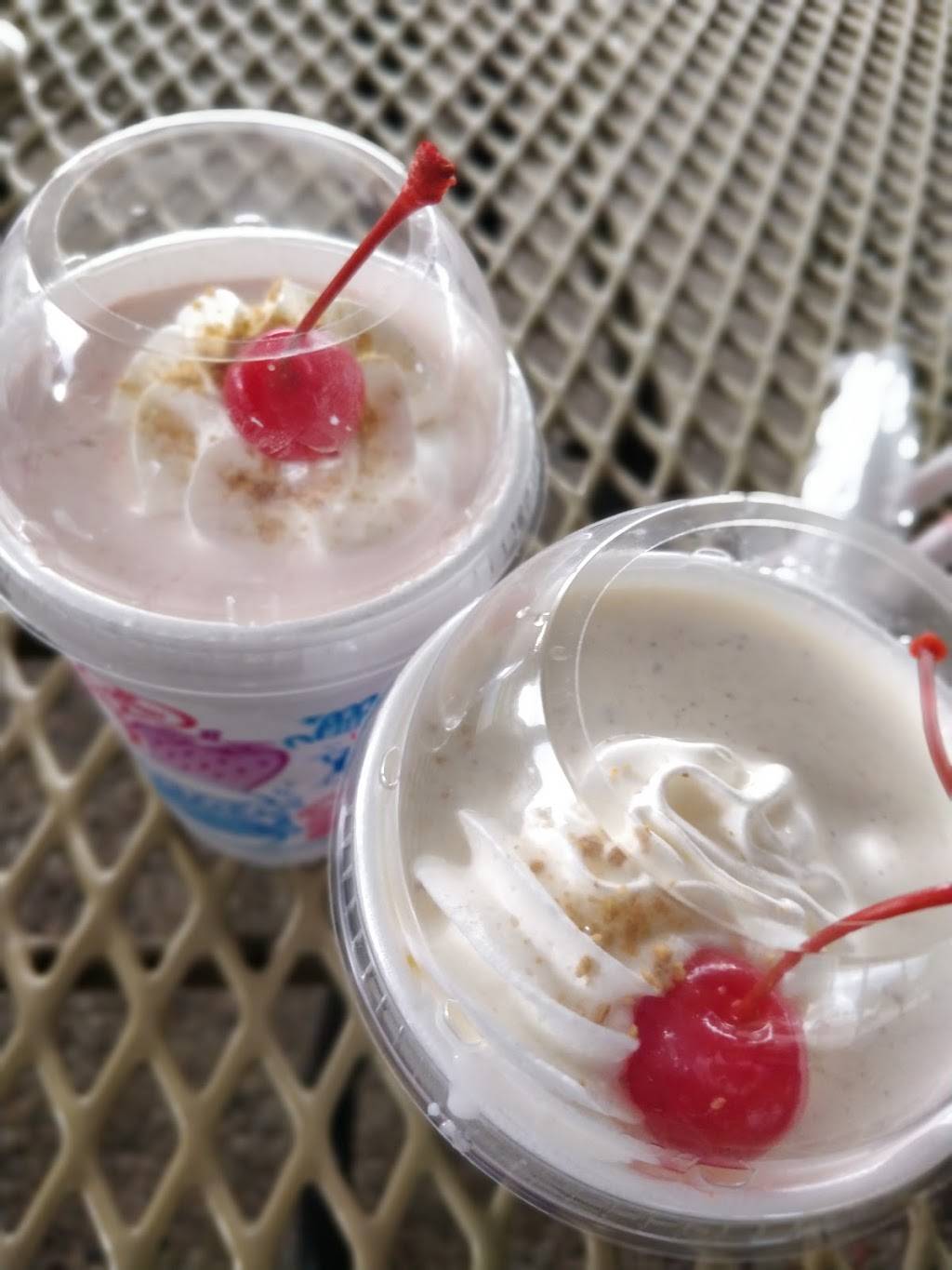 Sonic Drive-In | restaurant | 4025 Mapleshade Ln, Plano, TX 75075, USA | 9725190332 OR +1 972-519-0332