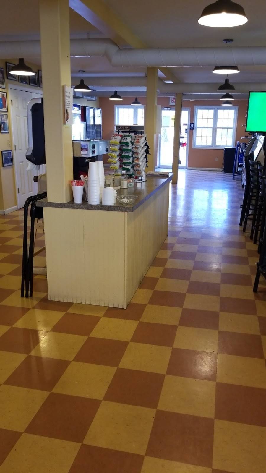 Warrensville General Store | restaurant | 5849 Warrensville Rd, Williamsport, PA 17701, USA | 5704352273 OR +1 570-435-2273