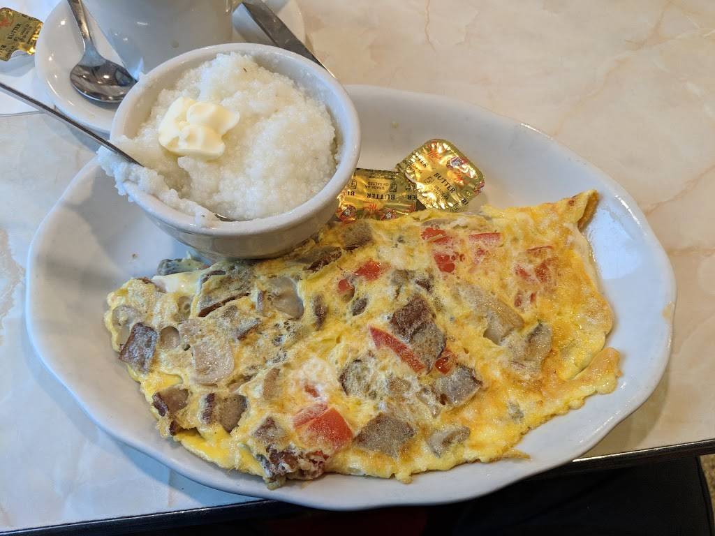 Three Brothers Diner | meal takeaway | 1038 Dixwell Ave, Hamden, CT 06514, USA | 2037779420 OR +1 203-777-9420