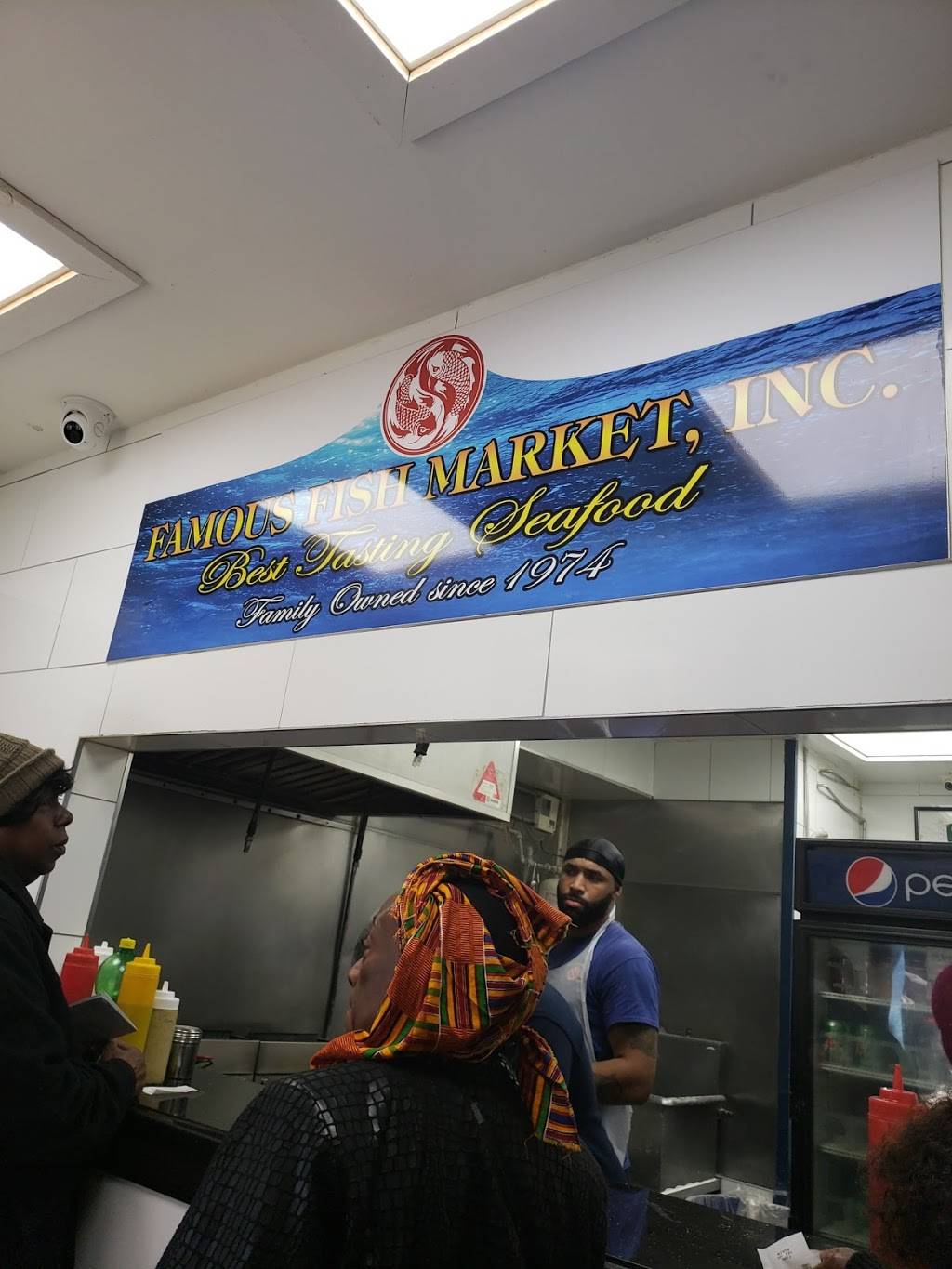 Famous Fish Market | restaurant | 684 St Nicholas Ave, New York, NY 10030, USA | 2124918323 OR +1 212-491-8323