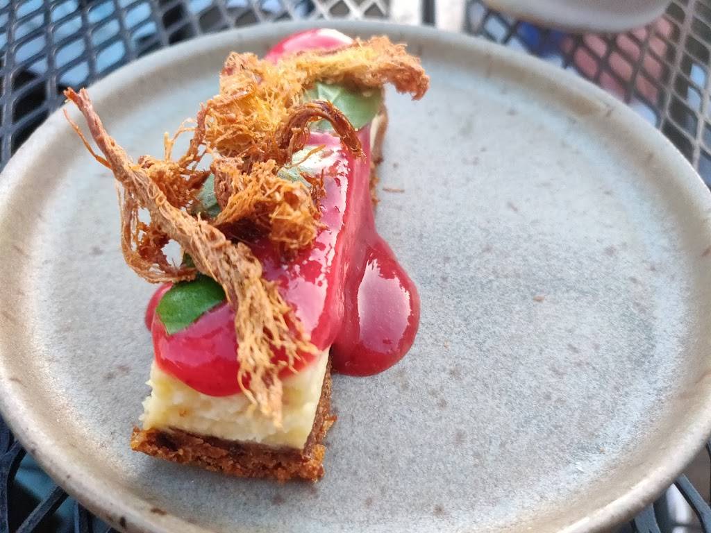 The Loft At Madrona | restaurant | 310 Main St #201, Eastsound, WA 98245, USA | 3603767173 OR +1 360-376-7173