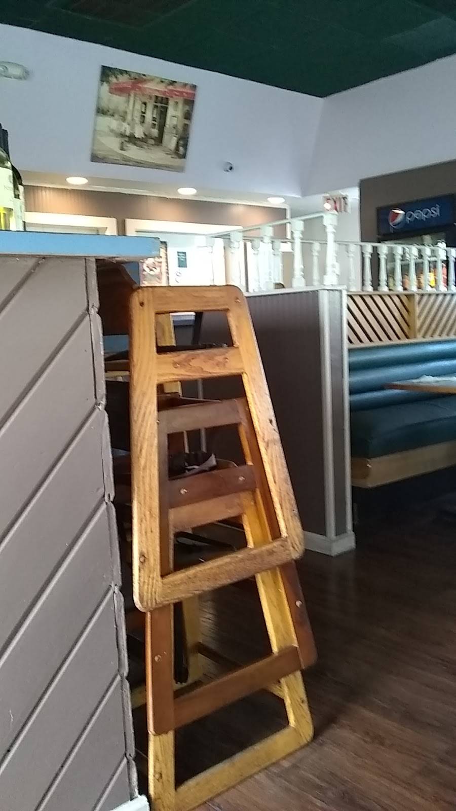 Whooster Pizza & Restaurant | restaurant | 715 Lakewood Rd, Waterbury, CT 06704, USA | 2037555013 OR +1 203-755-5013