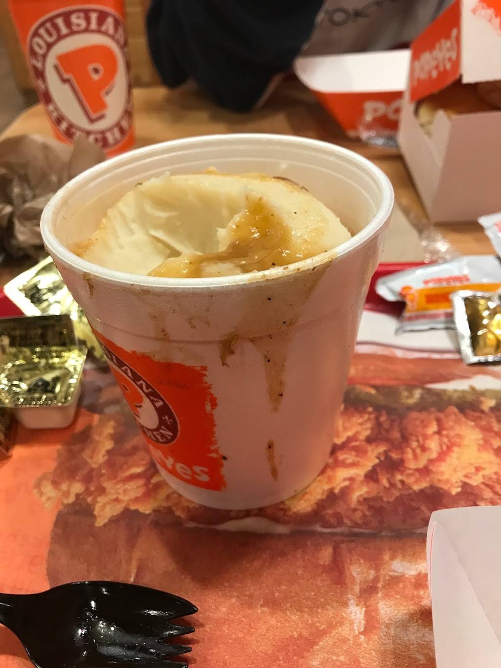 Popeyes Louisiana Kitchen | restaurant | 16420 Meridian E, Puyallup, WA 98375, USA | 2534350850 OR +1 253-435-0850