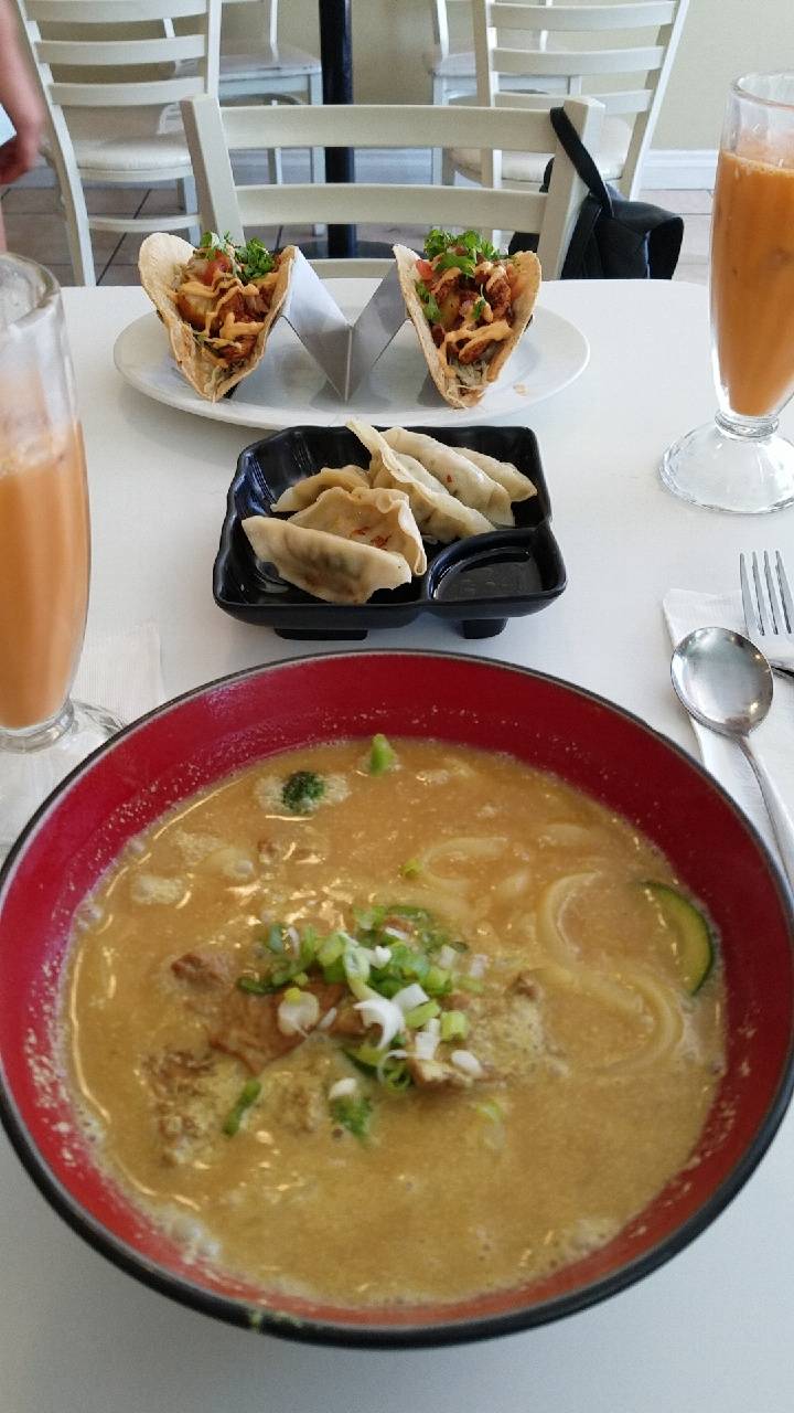 Loving Hut | restaurant | 3723, 903 W Foothill Blvd ste b, Upland, CA 91786, USA | 9099823882 OR +1 909-982-3882