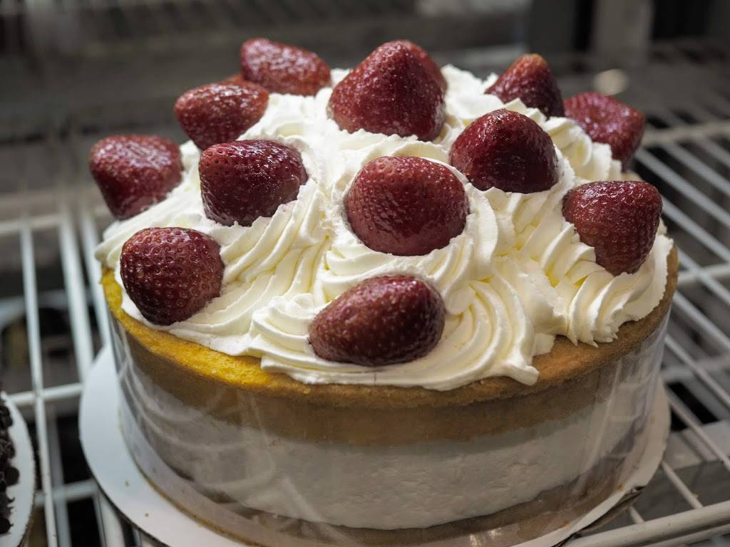 Greggs | restaurant | 1940 Pawtucket Ave, East Providence, RI 02914, USA | 4014385700 OR +1 401-438-5700