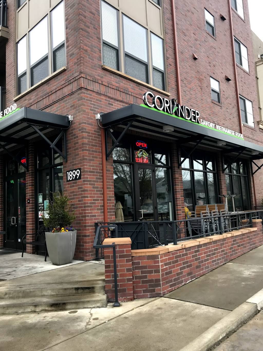 Coriander | Vietnamese Restaurant | restaurant | 1899 Alhambra Blvd, Sacramento, CA 95816, USA | 9164560888 OR +1 916-456-0888