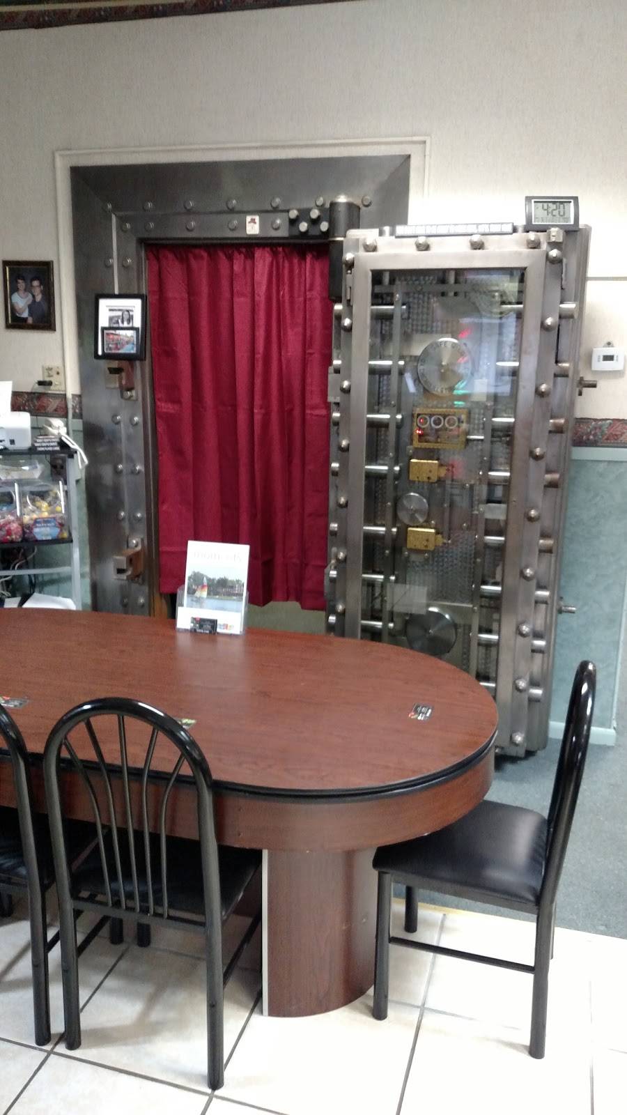 Reds Pizza & Pasta | restaurant | 111 S Main St, Claypool, IN 46510, USA | 5745663111 OR +1 574-566-3111