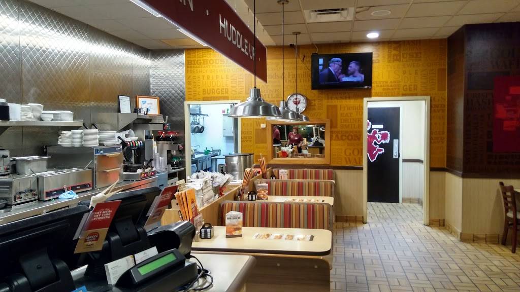 Huddle House | restaurant | 3909 Crill Ave, Palatka, FL 32177, USA | 3863252558 OR +1 386-325-2558