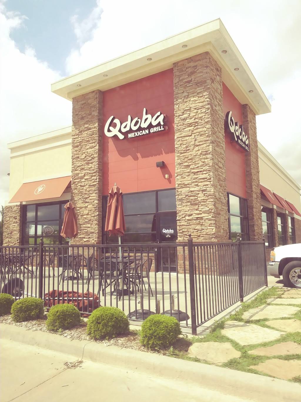 QDOBA Mexican Eats | restaurant | 2145 SW 104th St, Oklahoma City, OK 73159, USA | 4057038811 OR +1 405-703-8811