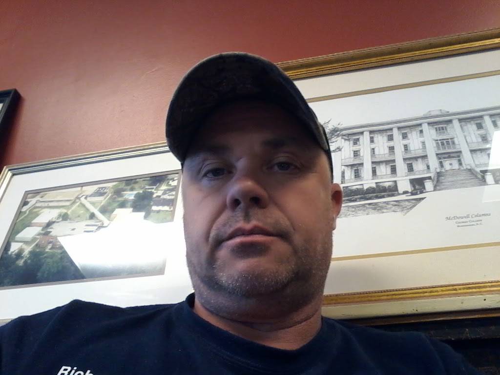 Walters Grill Inc | restaurant | 317 E Main St, Murfreesboro, NC 27855, USA | 2523984006 OR +1 252-398-4006