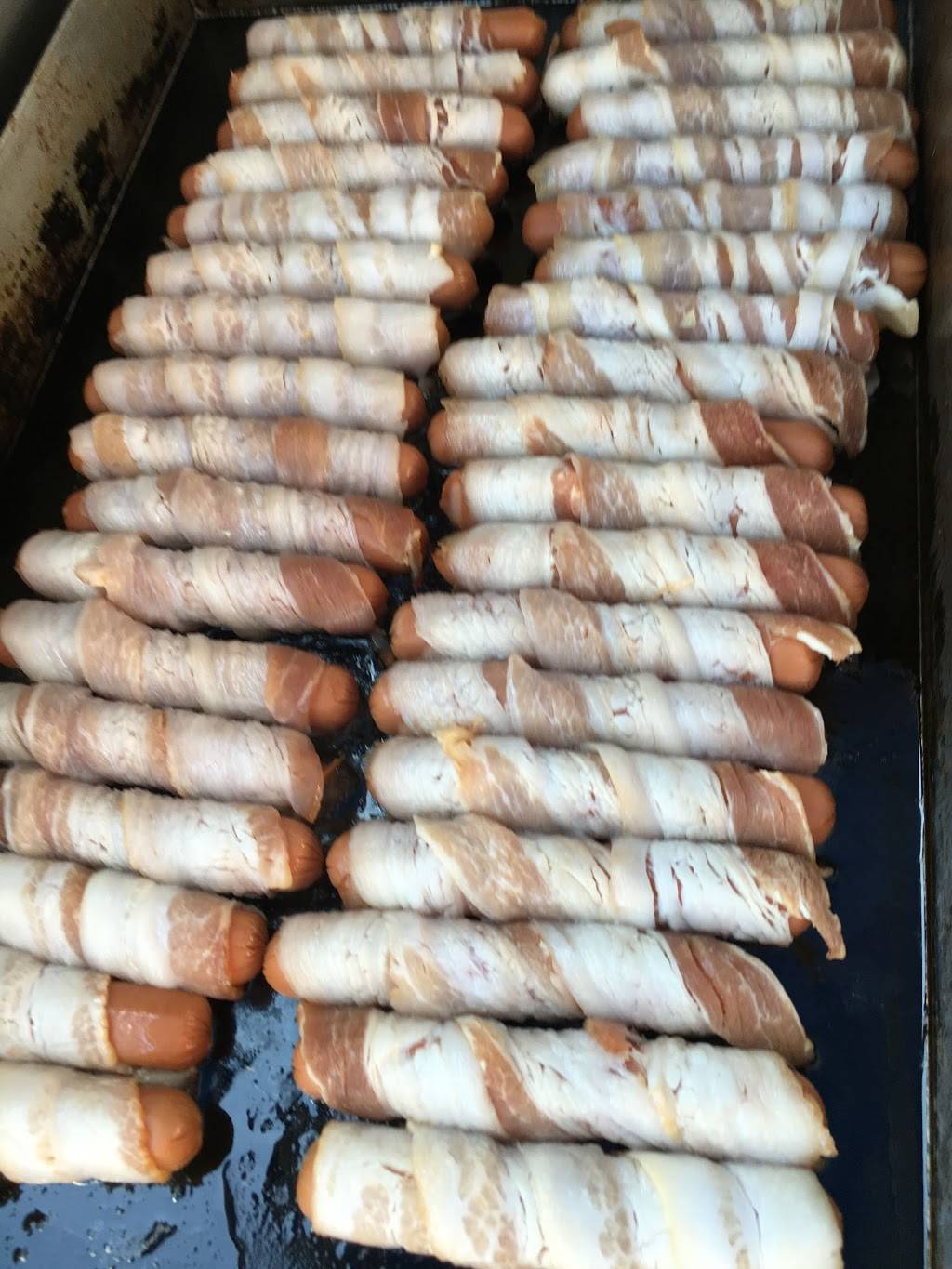 Hotdogs De La O | meal takeaway | 1051 S Craycroft Rd, Tucson, AZ 85711, USA | 5207890401 OR +1 520-789-0401