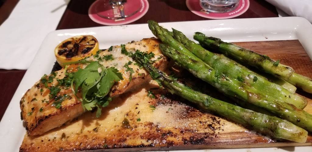 Pappadeaux Seafood Kitchen | restaurant | 2330 N International Pkwy Terminal C, Gate 14, DFW Airport, TX 75261, USA | 9274250087 OR +1 927-425-0087