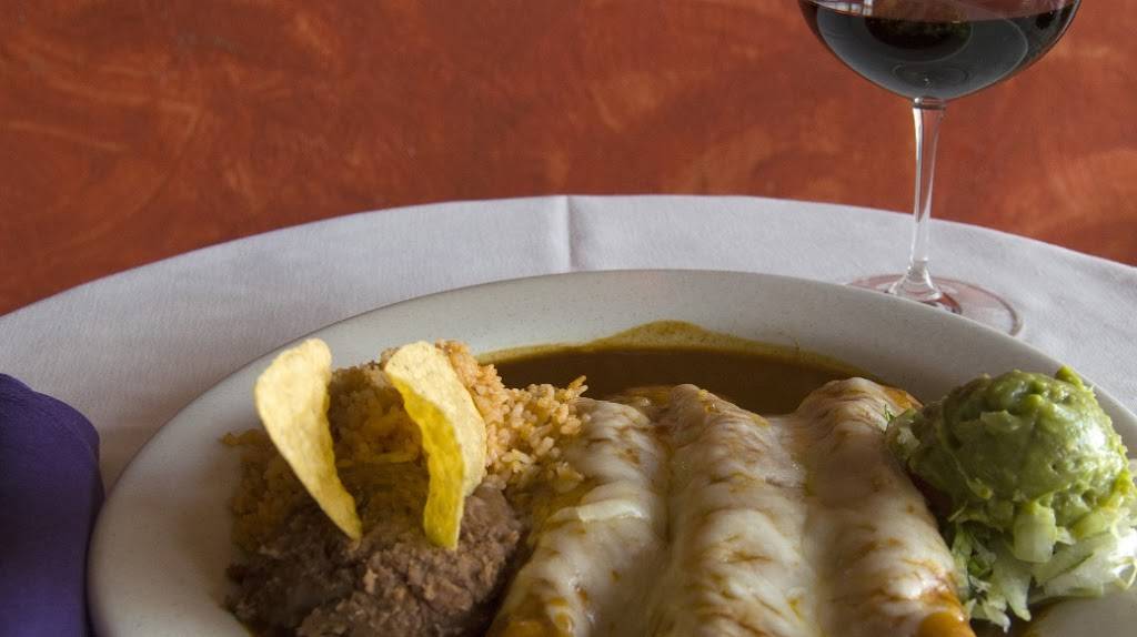 La Cueva Restaurant | restaurant | 9742 E Colfax Ave, Aurora, CO 80010, USA | 3033671422 OR +1 303-367-1422