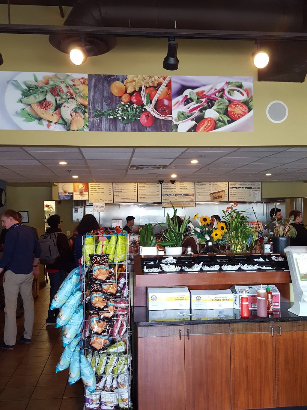 Uptown Cafe | restaurant | a, 6720-A Rockledge Dr, Bethesda, MD 20817, USA | 3015303205 OR +1 301-530-3205