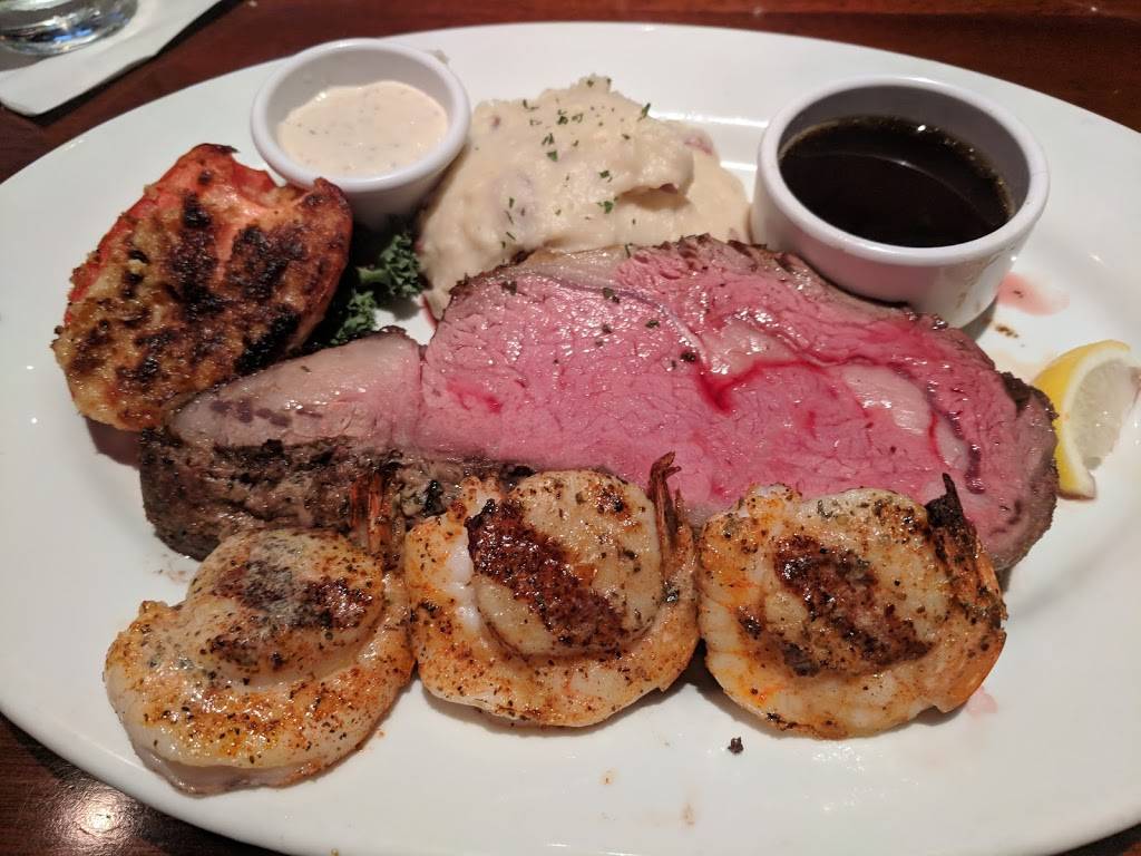 Stonewood Grill & Tavern | restaurant | 1210 International Pkwy, Heathrow, FL 32746, USA | 4072787468 OR +1 407-278-7468