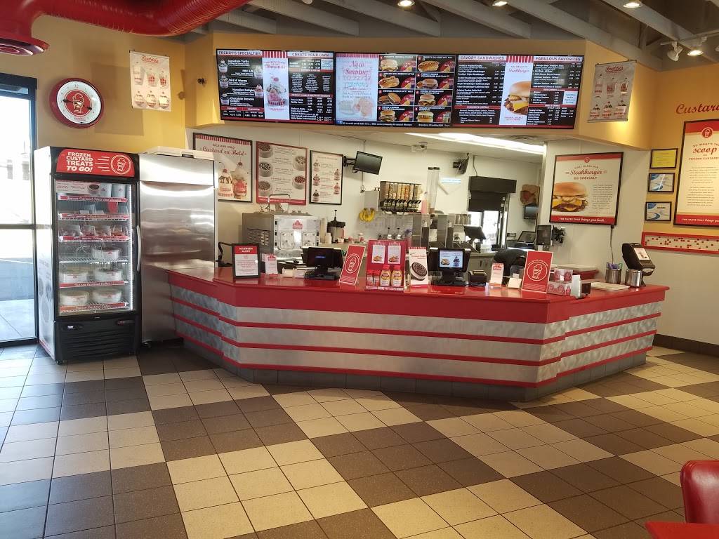 Freddys Frozen Custard & Steakburgers | restaurant | 120 E Main St, Cartersville, GA 30121, USA | 7703348676 OR +1 770-334-8676