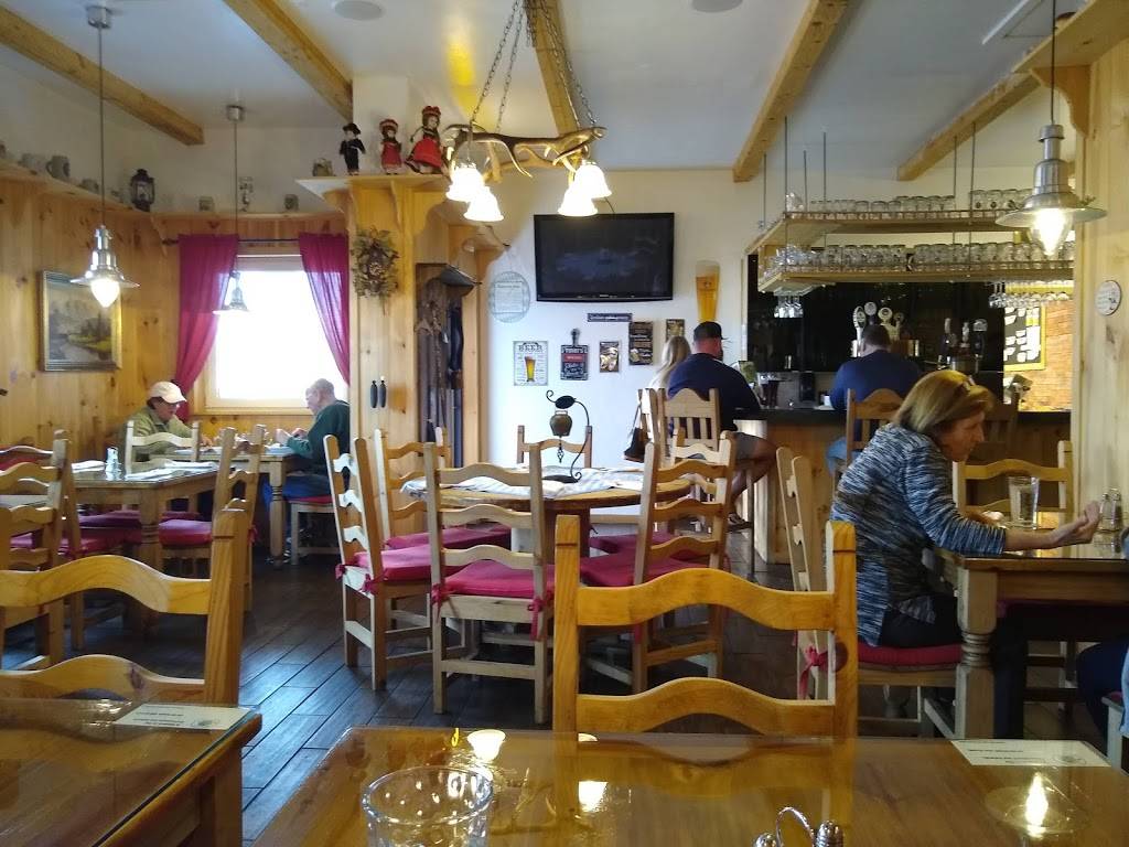 Jägerstüble German Cuisine | restaurant | 1977 E Bay Dr, Largo, FL 33771, USA | 7275861980 OR +1 727-586-1980