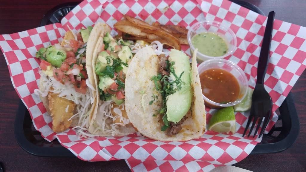 Lolis Mexican Cravings | restaurant | 10011 W Hillsborough Ave, Tampa, FL 33615, USA | 8132431503 OR +1 813-243-1503