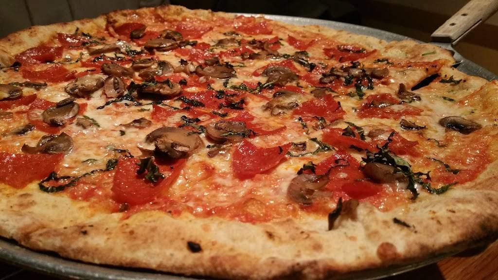 Harvest & Hearth | restaurant | 251 Co Rd 67, Saratoga Springs, NY 12866, USA | 5185871900 OR +1 518-587-1900