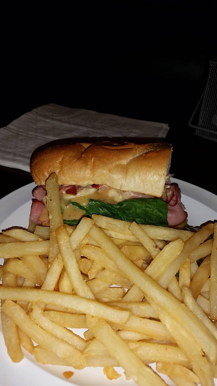 The Alamo | restaurant | 19 W Ct Square, Newnan, GA 30263, USA | 7706832526 OR +1 770-683-2526