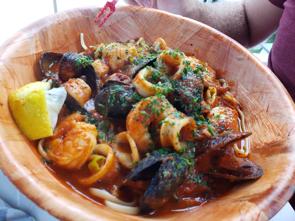 Black Cat Harbor Shack | restaurant | 159 Ocean St, Hyannis, MA 02601, USA | 5089572713 OR +1 508-957-2713