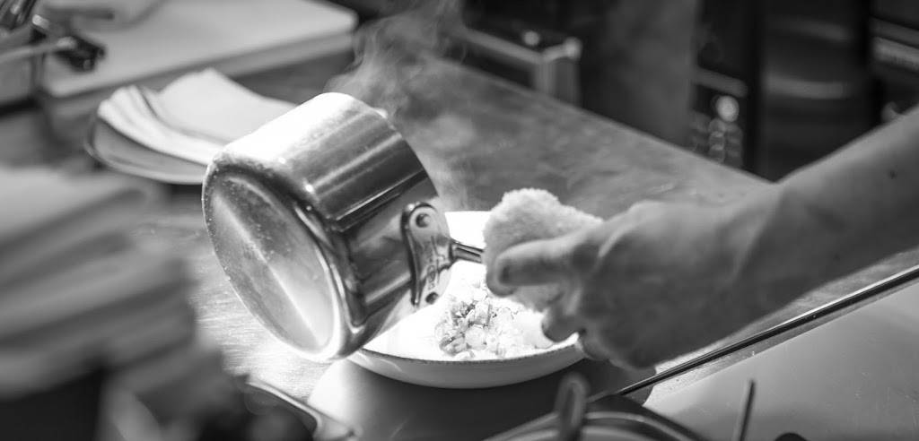 Lure Bar & Kitchen | restaurant | 100 Market St, Portsmouth, NH 03801, USA | 6033730535 OR +1 603-373-0535