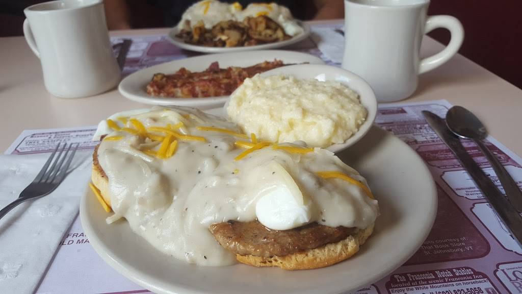 Munroes Family Restaurant | restaurant | 633 US-3, Twin Mountain, NH 03595, USA | 6038465542 OR +1 603-846-5542