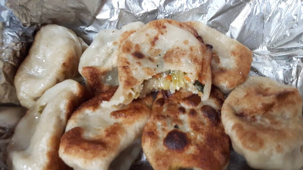 Momo2Go- Hakka, Tibetan And Indian Cuisine | restaurant | 1530 Albion Rd, Etobicoke, ON M9V 1B4, Canada | 6475751691 OR +1 647-575-1691