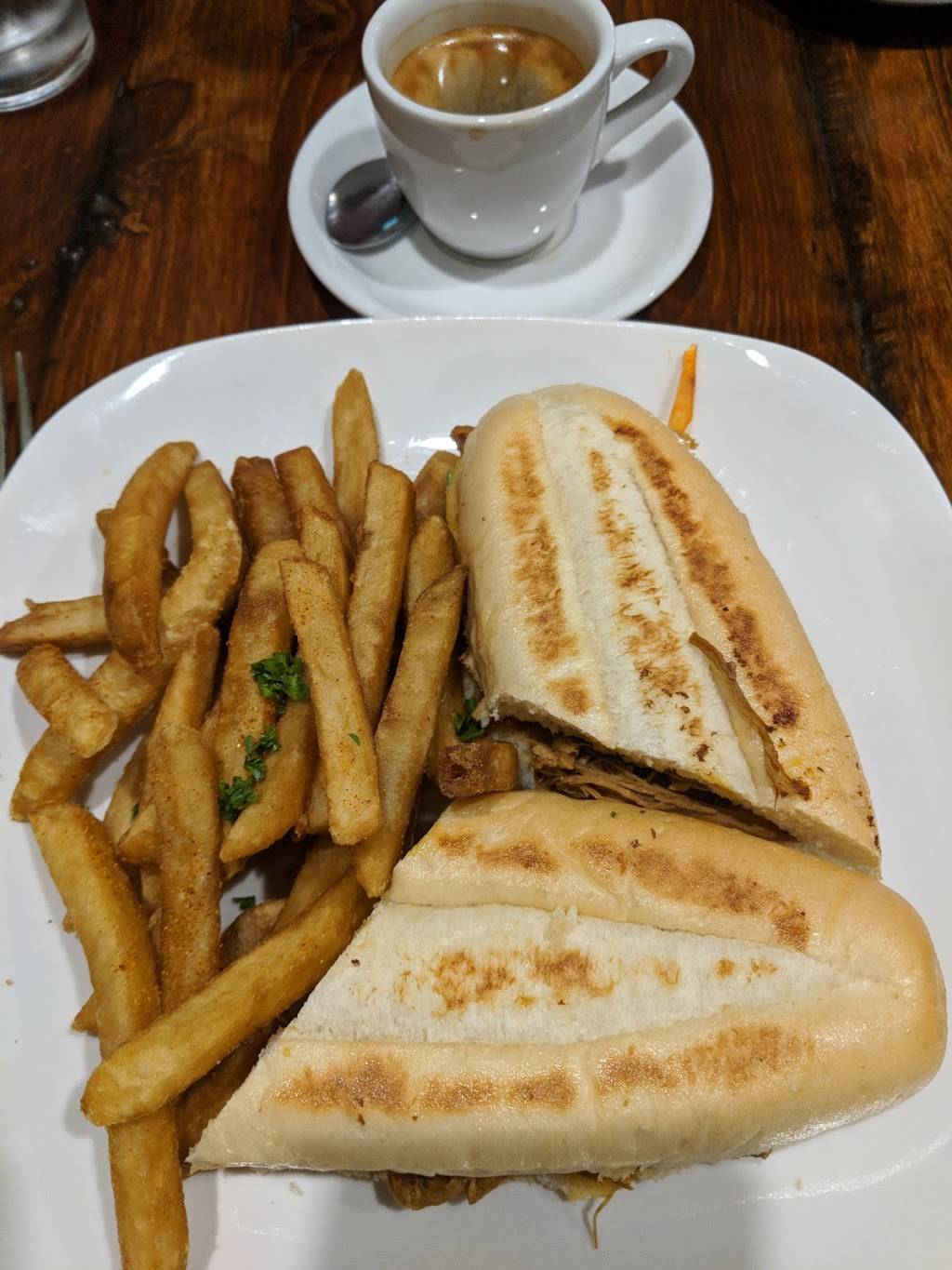 La Taverna Cubana | restaurant | 5424 Laurel Canyon Blvd, Valley Village, CA 91607, USA | 8187636272 OR +1 818-763-6272