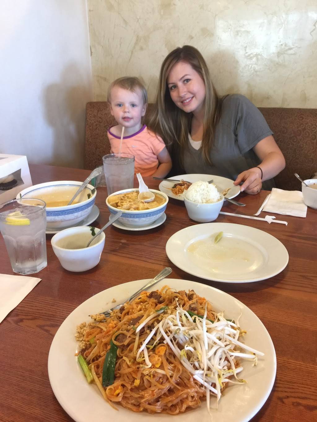 Archis Thai Cafe | restaurant | 9350 W Sahara Ave, Las Vegas, NV 89117, USA | 7023639699 OR +1 702-363-9699