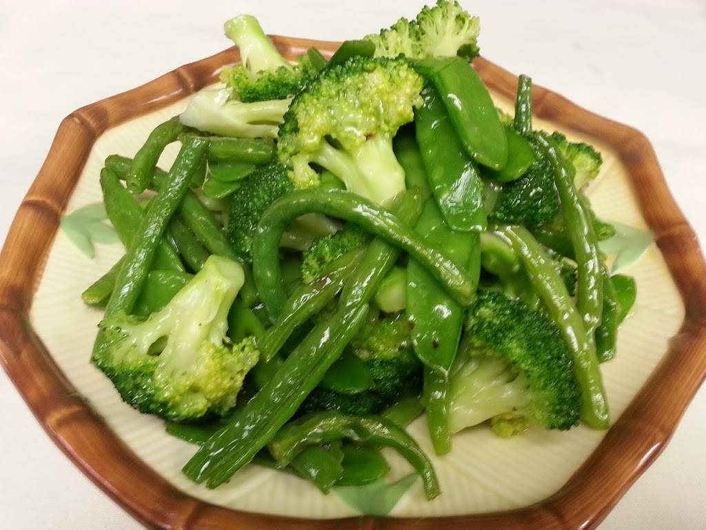 Yans China Bistro | restaurant | 146 Humphrey St, Swampscott, MA 01907, USA | 7815933308 OR +1 781-593-3308