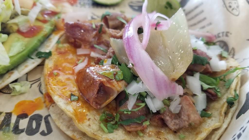 Taco Libre | restaurant | 8364 3rd St N, Oakdale, MN 55128, USA | 6514930099 OR +1 651-493-0099