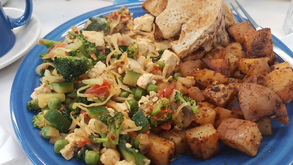 Smile of the Beyond | restaurant | 8614 Parsons Blvd, Jamaica, NY 11432, USA | 7187397453 OR +1 718-739-7453