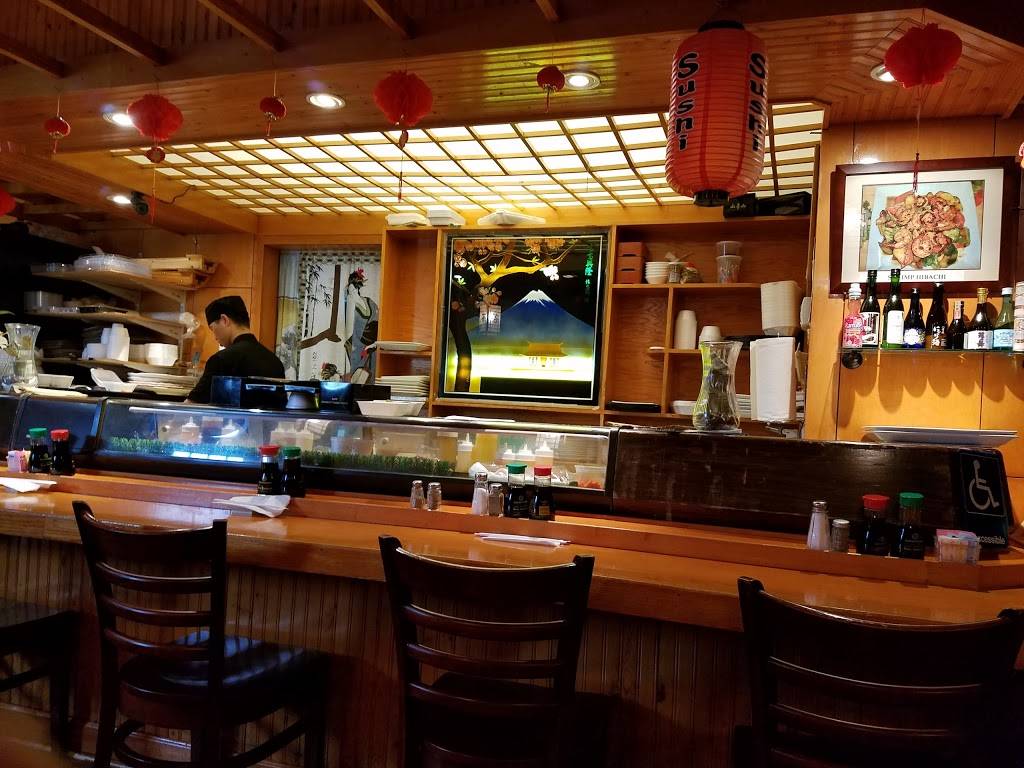Fuji Sushi West | restaurant | 4495 Roosevelt Blvd #314, Jacksonville, FL 32210, USA | 9043811777 OR +1 904-381-1777