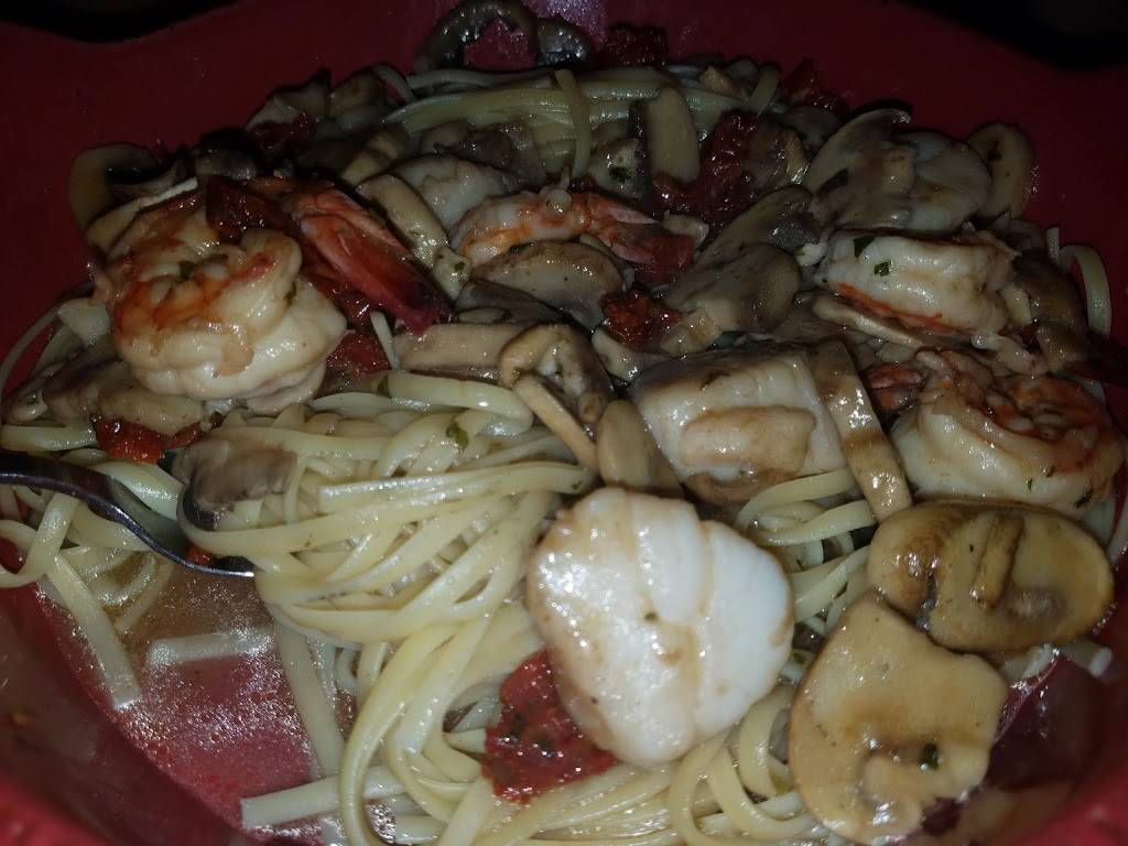 Labemis Tavern & Restaurant | restaurant | 109 N Main St, Crystal Lake, IL 60014, USA | 8154593336 OR +1 815-459-3336