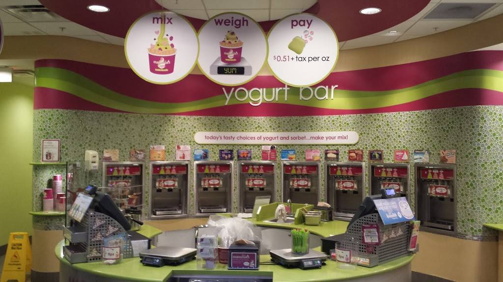Menchies Frozen Yogurt | bakery | 4825 EP True Pkwy, West Des Moines, IA 50265, USA | 5152237800 OR +1 515-223-7800