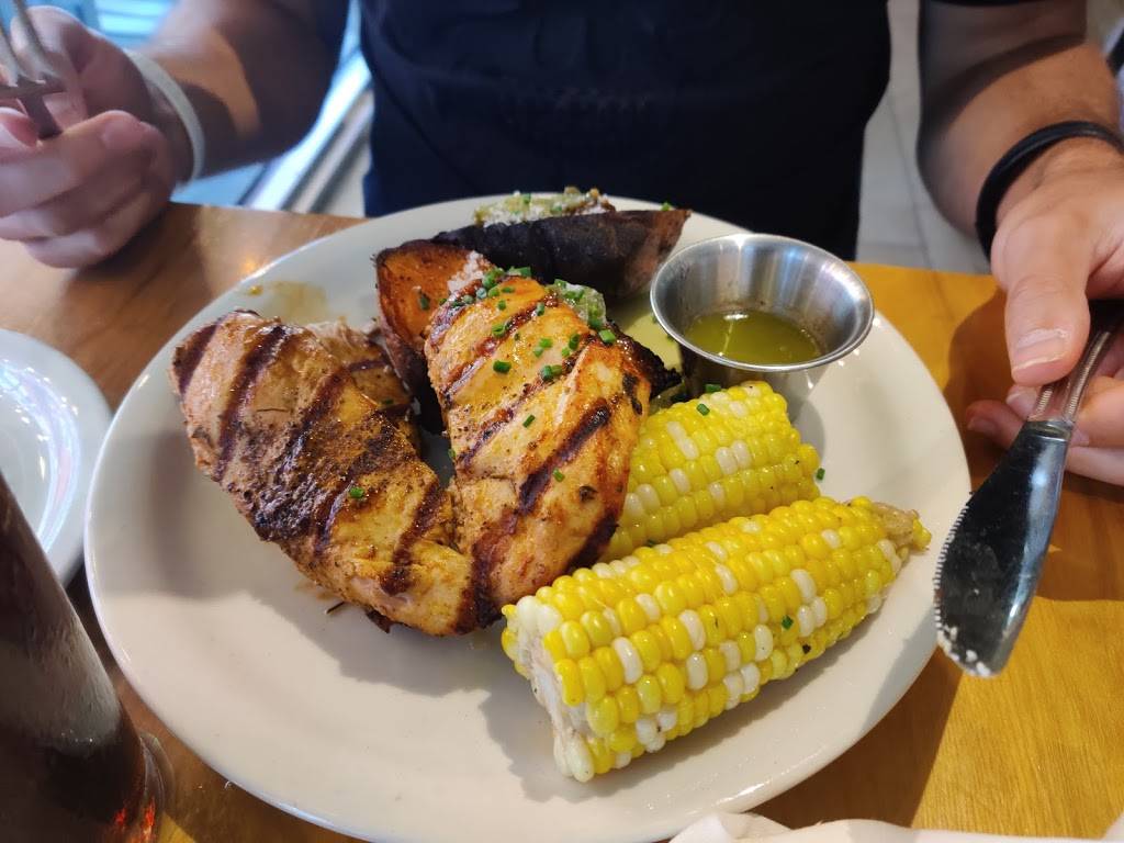 Blue Collar | meal delivery | 6730 Biscayne Blvd, Miami, FL 33138, USA | 3057560366 OR +1 305-756-0366