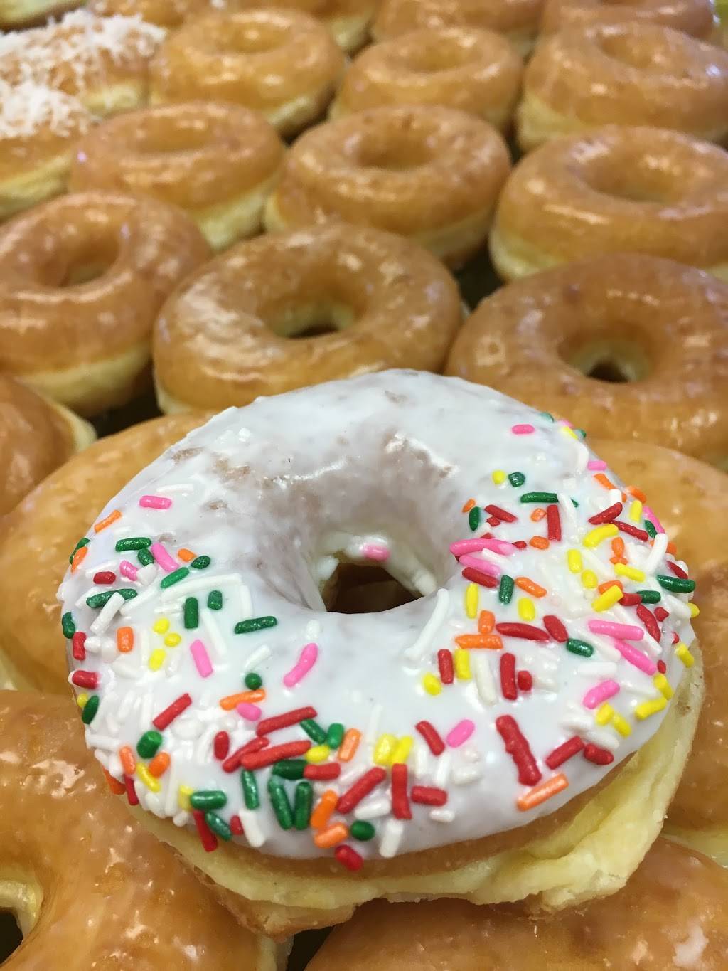 Donut City | bakery | 1880 Mountain Industrial Blvd A1, Tucker, GA 30084, USA | 7705586005 OR +1 770-558-6005