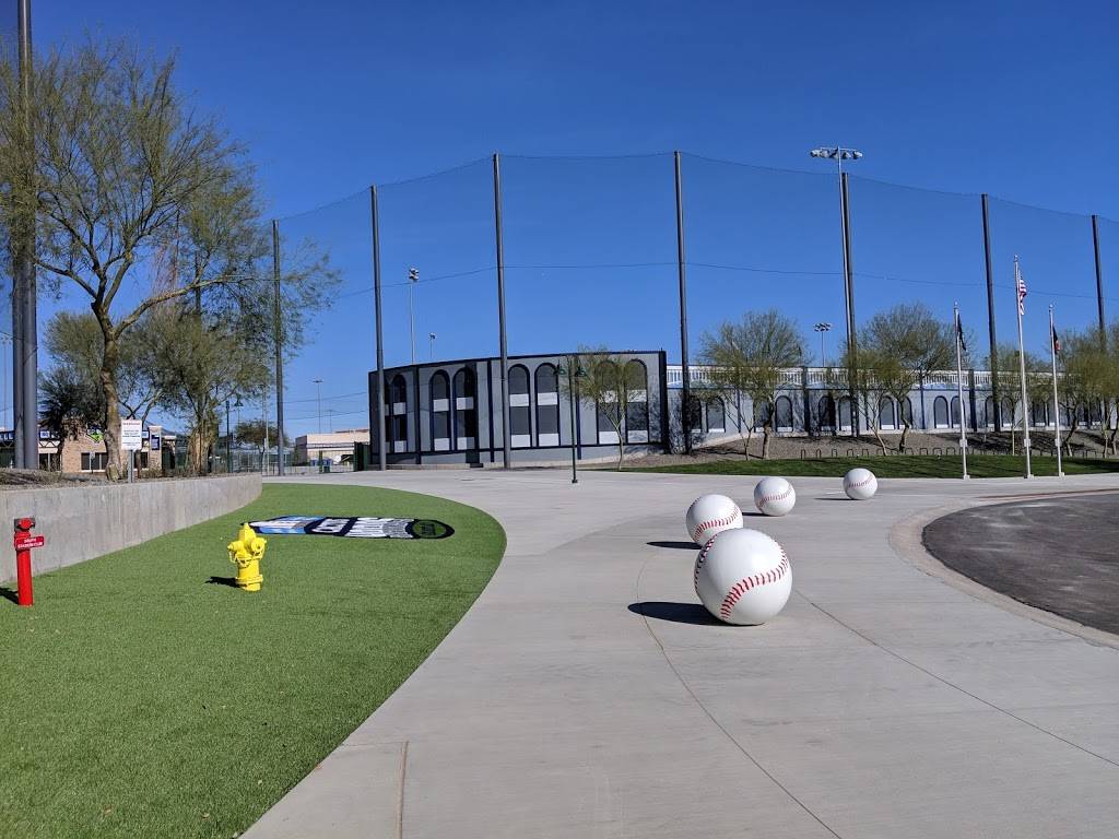 Cactus Yards | restaurant | 4536 E Elliot Rd, Gilbert, AZ 85234, USA | 4805036640 OR +1 480-503-6640