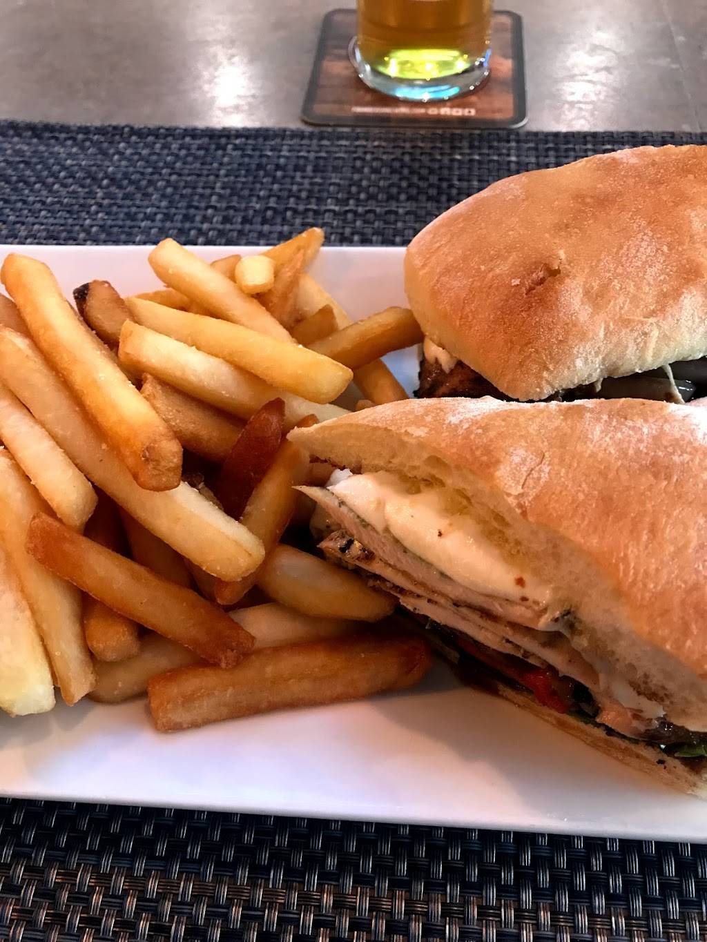 Katonah Woods Kitchen & Bar | restaurant | 128 Bedford Rd, Katonah, NY 10536, USA | 9144019600 OR +1 914-401-9600