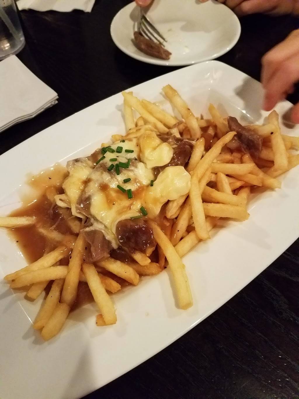 The Royal Mile | restaurant | 210 SW 4th St, Des Moines, IA 50309, USA | 5152822012 OR +1 515-282-2012