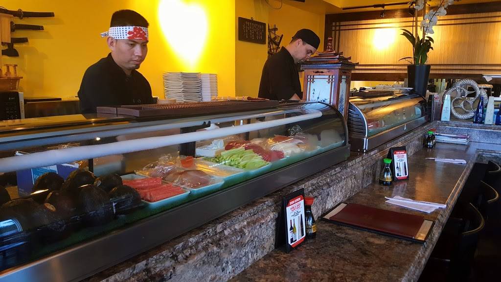 SUSHI EXPRESS | restaurant | 19903 Stone Oak Pkwy, San Antonio, TX 78258, USA | 2104990840 OR +1 210-499-0840