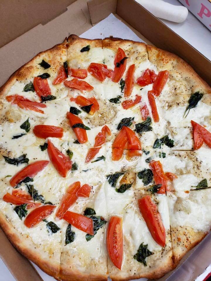 Mister Pizza Elmwood | restaurant | 1065 Elmwood Ave, Buffalo, NY 14222, USA | 7168826500 OR +1 716-882-6500