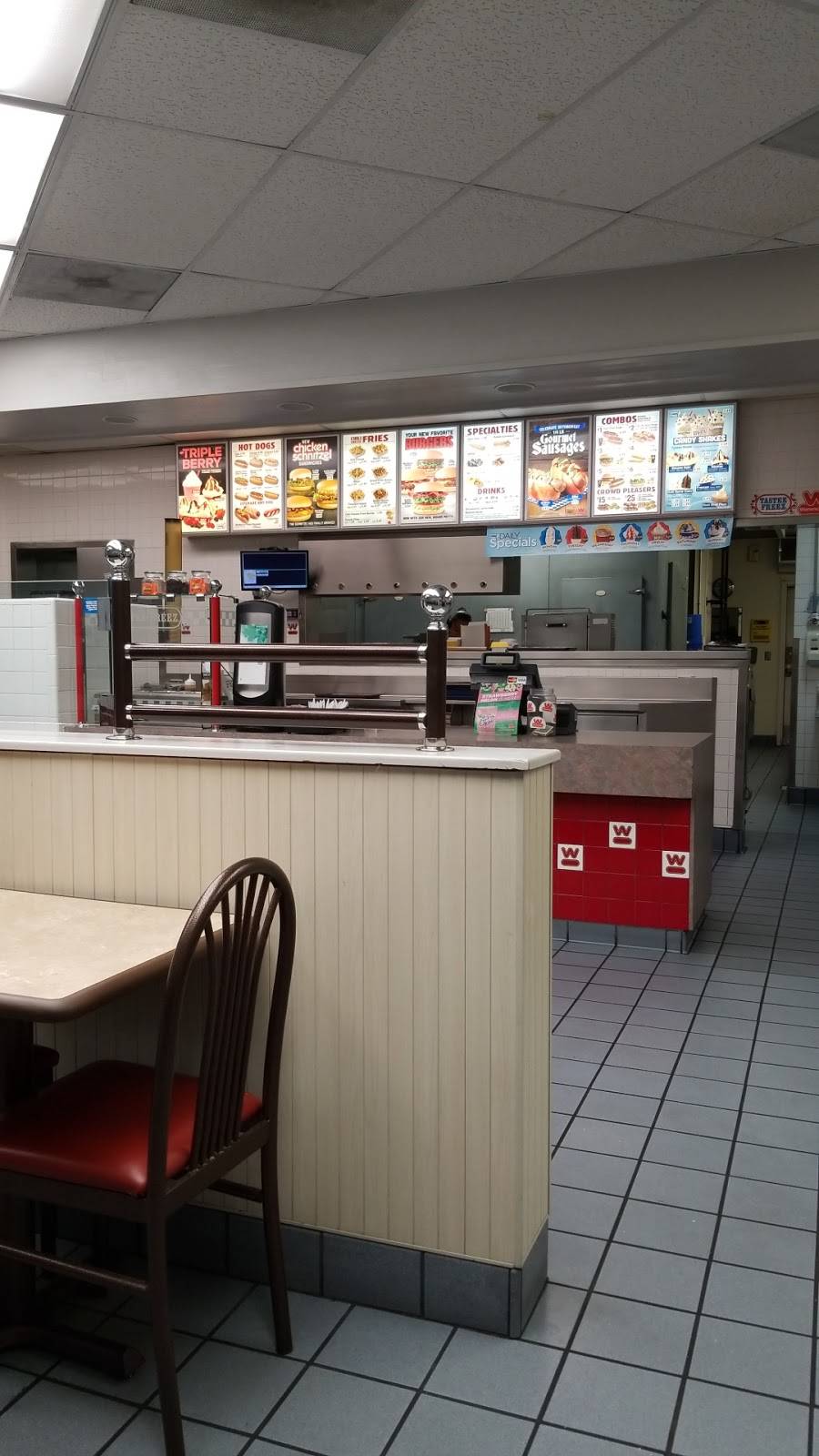 Wienerschnitzel | restaurant | 2575 Windmill Pkwy, Henderson, NV 89074, USA | 7022633550 OR +1 702-263-3550