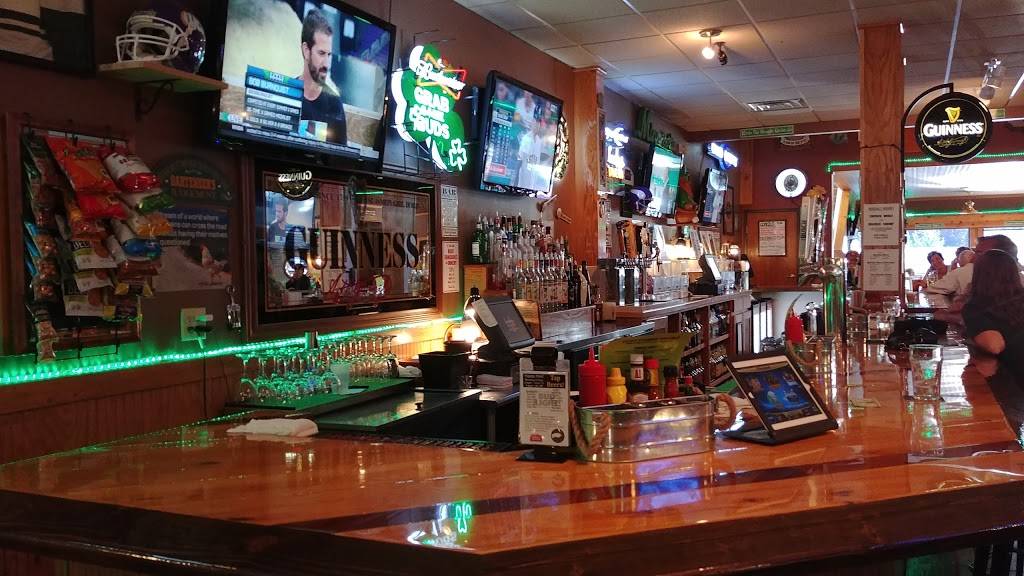 Luckys Tavern | restaurant | 31020 Government Dr, Pequot Lakes, MN 56472, USA | 2185684177 OR +1 218-568-4177