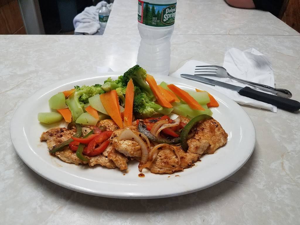 Mi Famila | restaurant | 114 4th Ave, Paterson, NJ 07524, USA | 9733456993 OR +1 973-345-6993