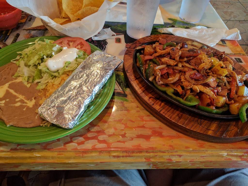 7 Hermanos Mexican cuisine | restaurant | 3101 W Market St #101, Johnson City, TN 37604, USA | 4233283475 OR +1 423-328-3475